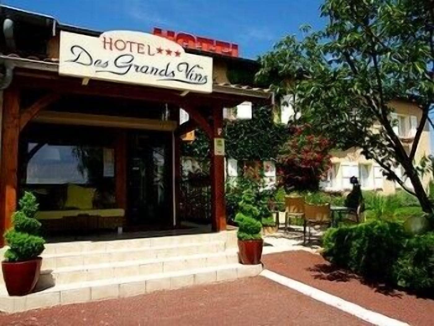 פלורי Logis Hotel Des Grands Vins מראה חיצוני תמונה